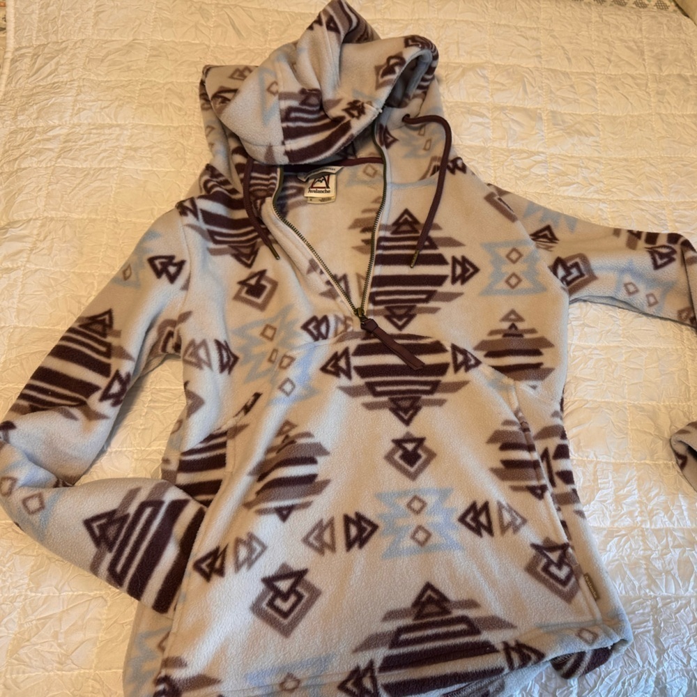 Avalanche Women's Geometric Patterned Sweater - Cream and Brown